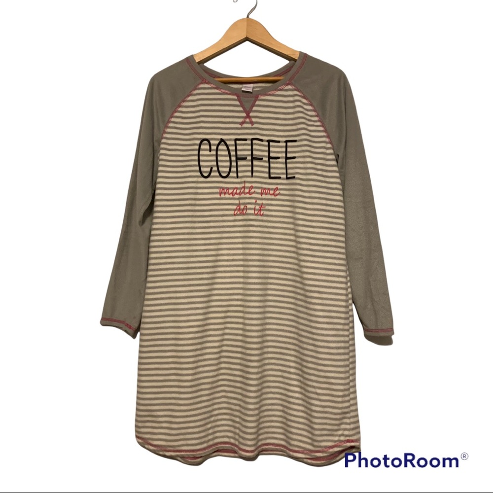Sleep and Chic Cozy Nigh Shirt Size L